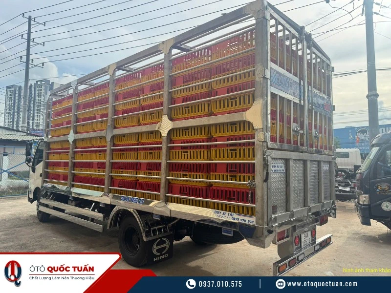 Xe chở gà, gia cầm chuyên dụng 2025: Giải pháp tối ưu nâng cao hiệu quả kinh tế